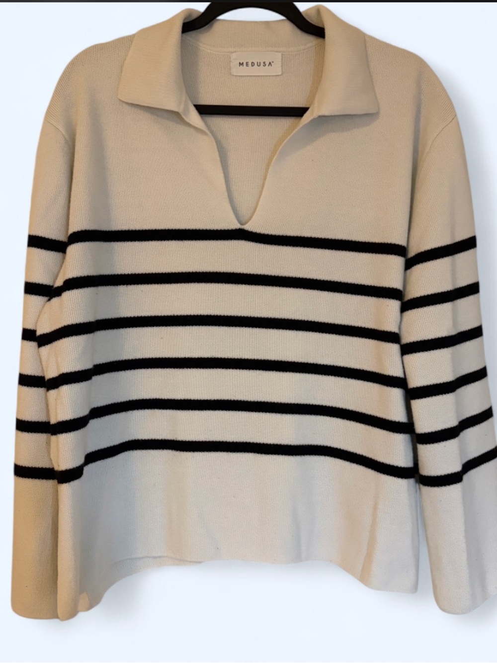 MEDUSA V Neck White and Black Stripe Sweater